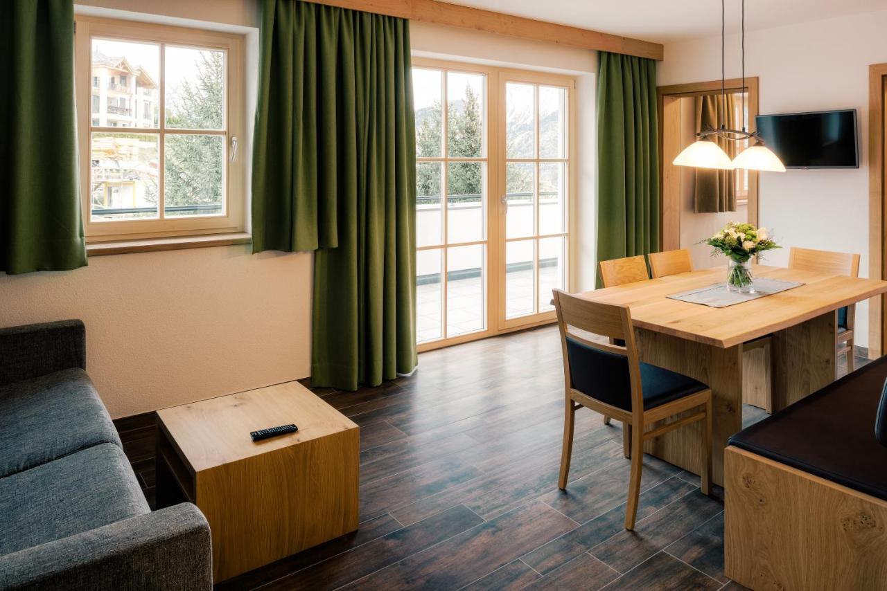 Appartements Alexander Fiss Bagian luar foto