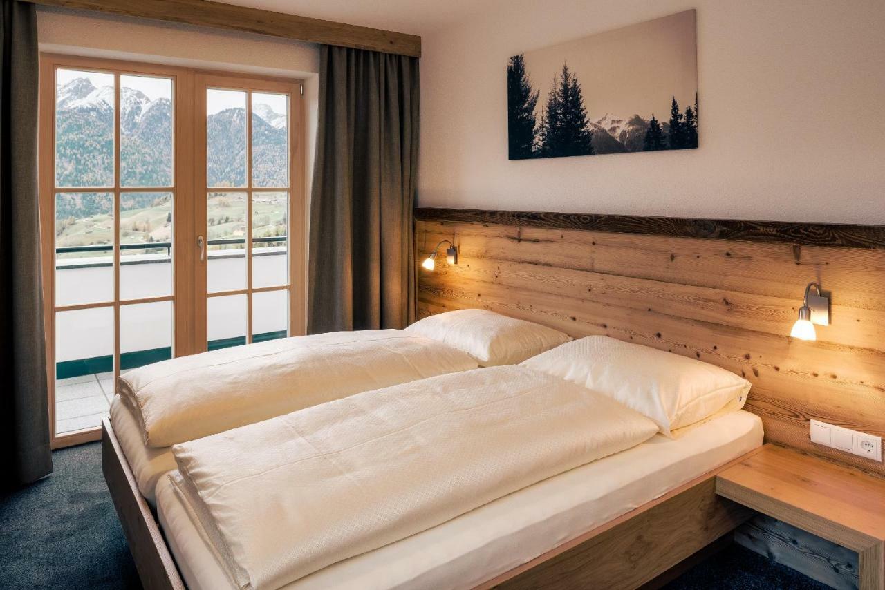 Appartements Alexander Fiss Bagian luar foto