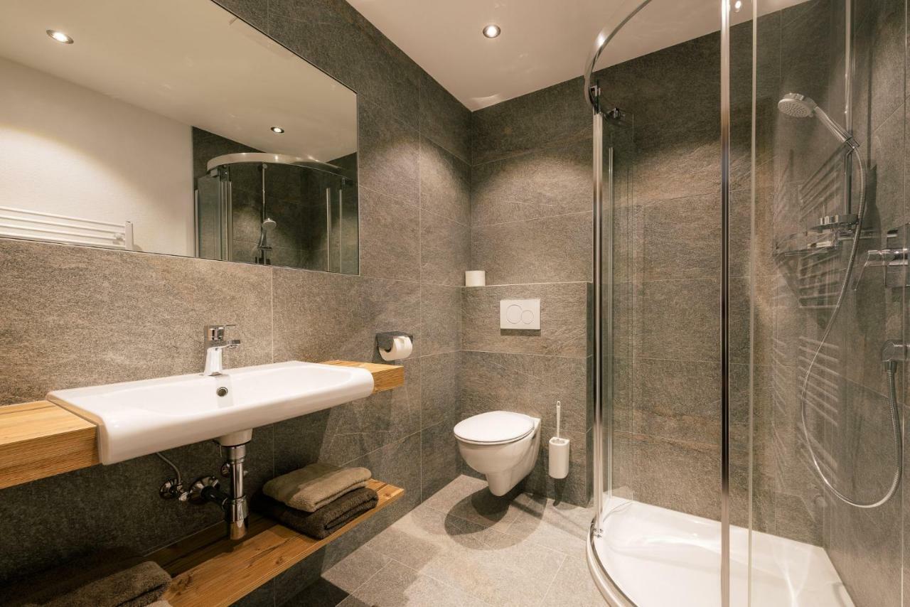 Appartements Alexander Fiss Bagian luar foto